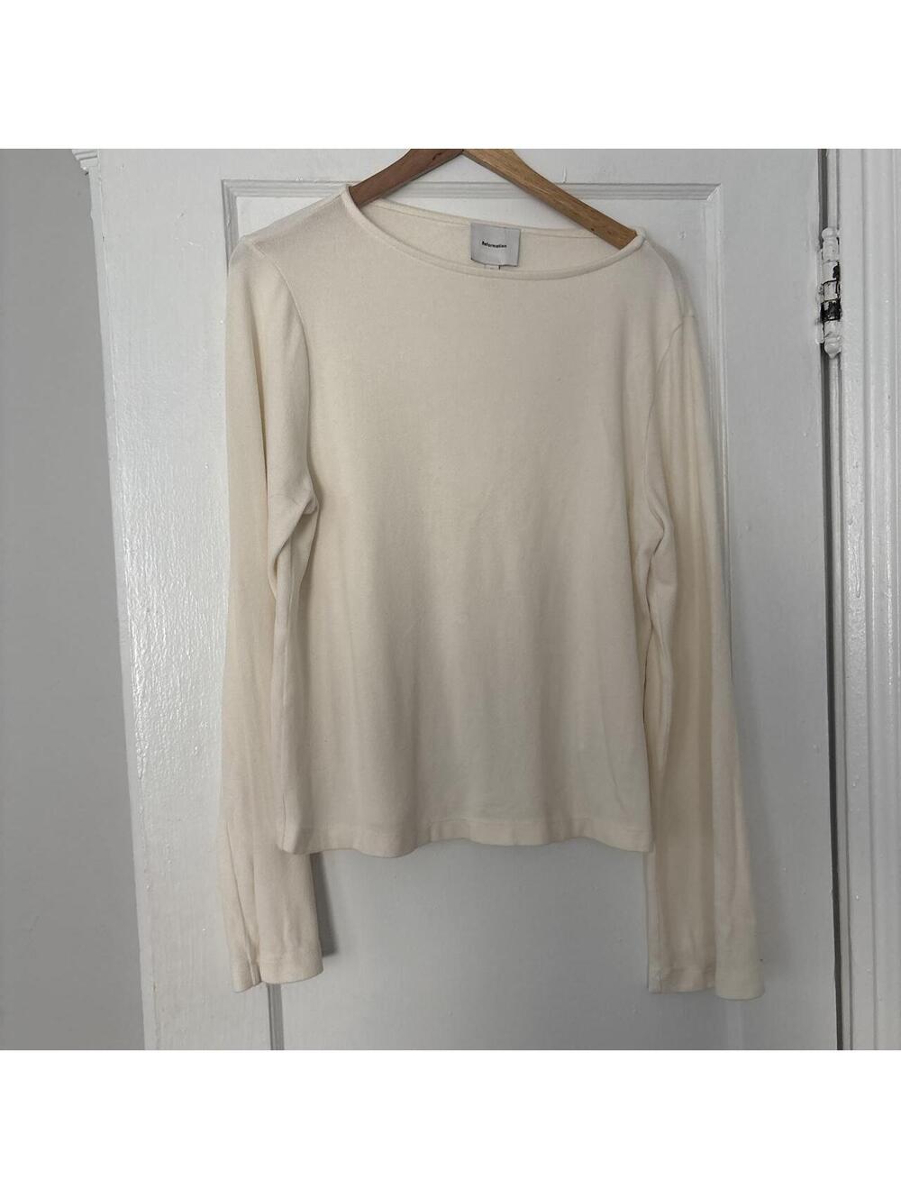 Reformation Women's Cream and White Jumper